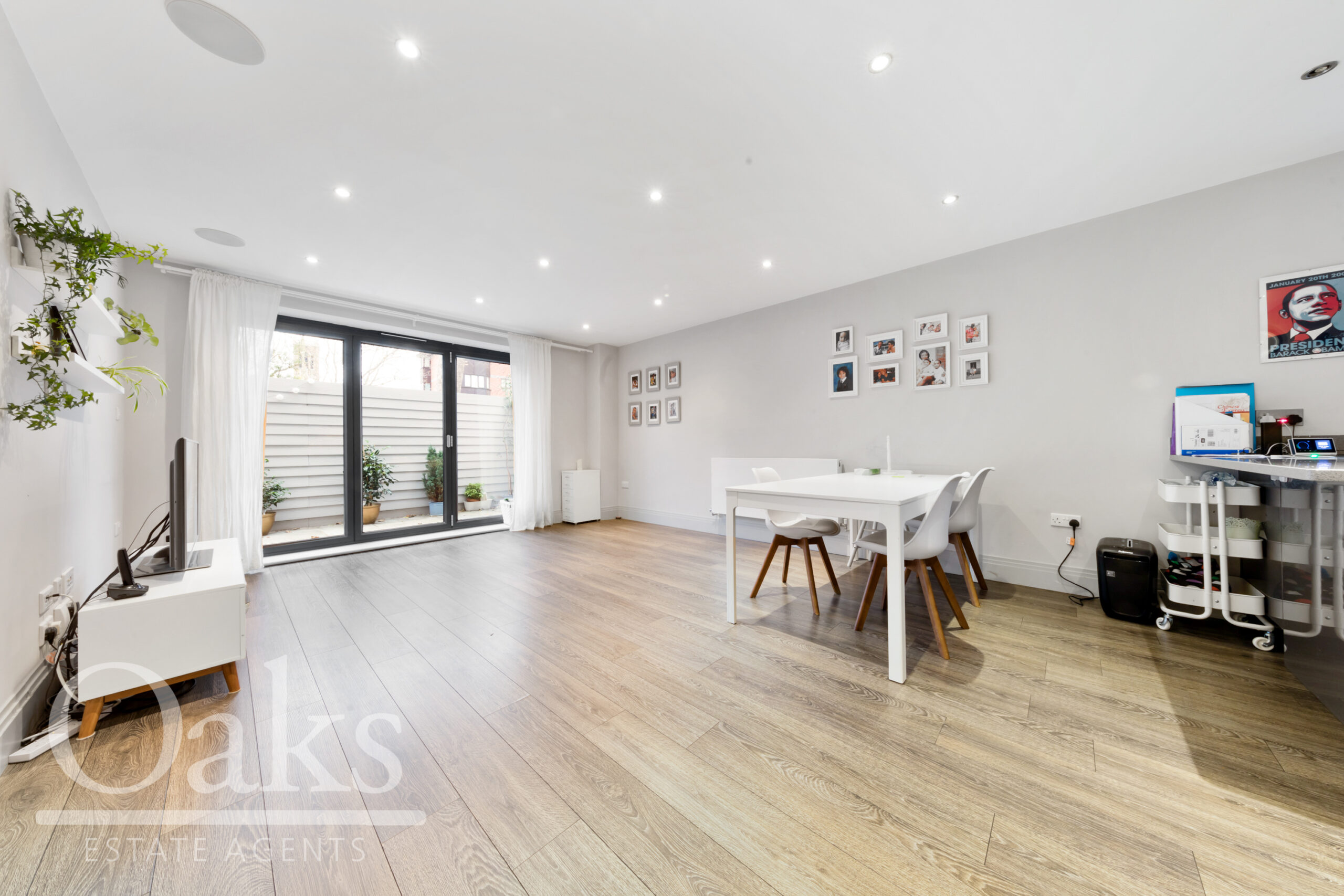 Tavistock Road, Croydon, Surrey Oaks Estate Agents London