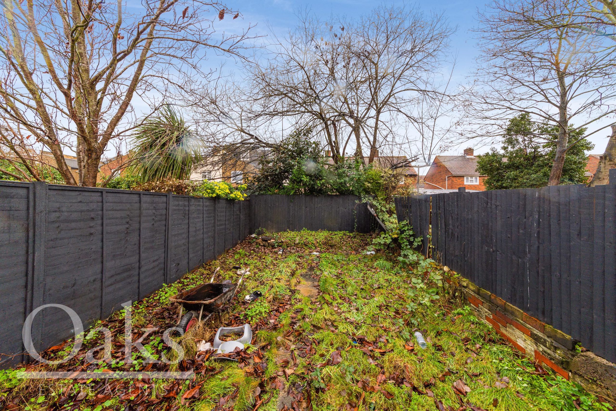 Crusoe Road, Mitcham, Surrey Oaks Estate Agents London