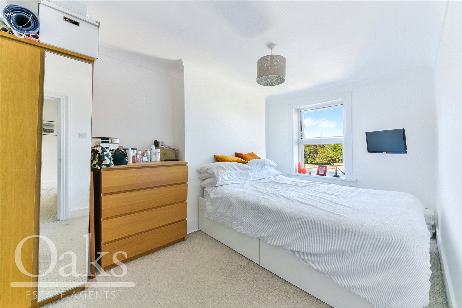 Knights Hill, West Norwood, London Oaks Estate Agents London