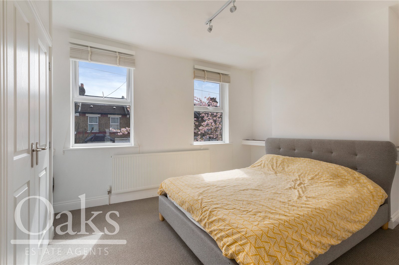 Oakley Road, South Norwood Oaks Estate Agents London