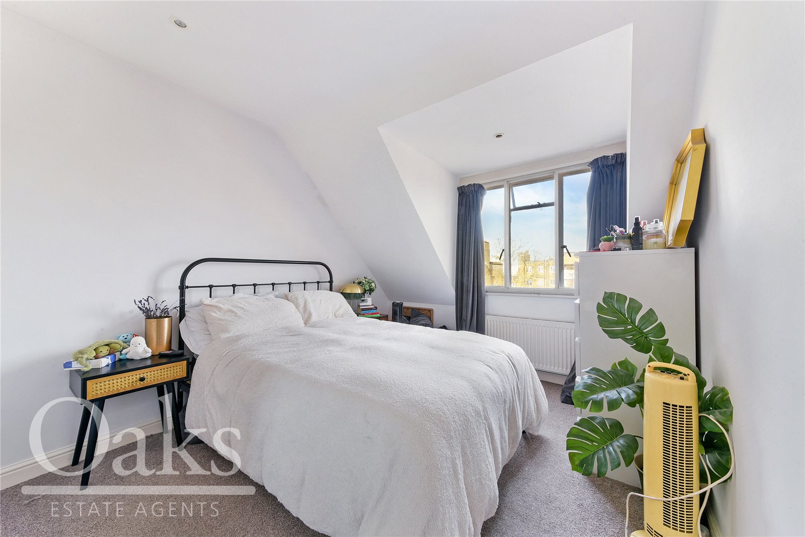 Streatham High Road, Streatham Hill, London Oaks Estate Agents London