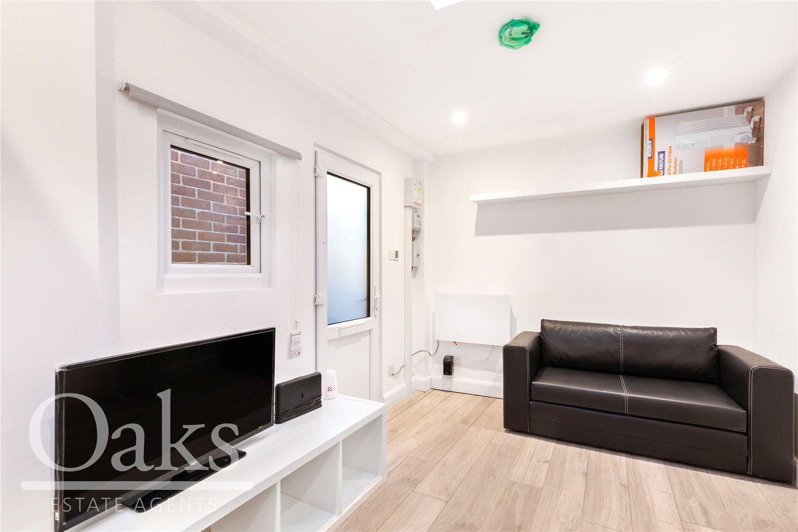 Thurlestone Road, West Norwood, Greater London Oaks Estate Agents London