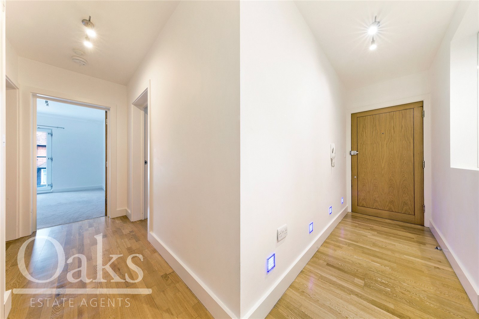 Woodside Green, South Norwood Oaks Estate Agents London