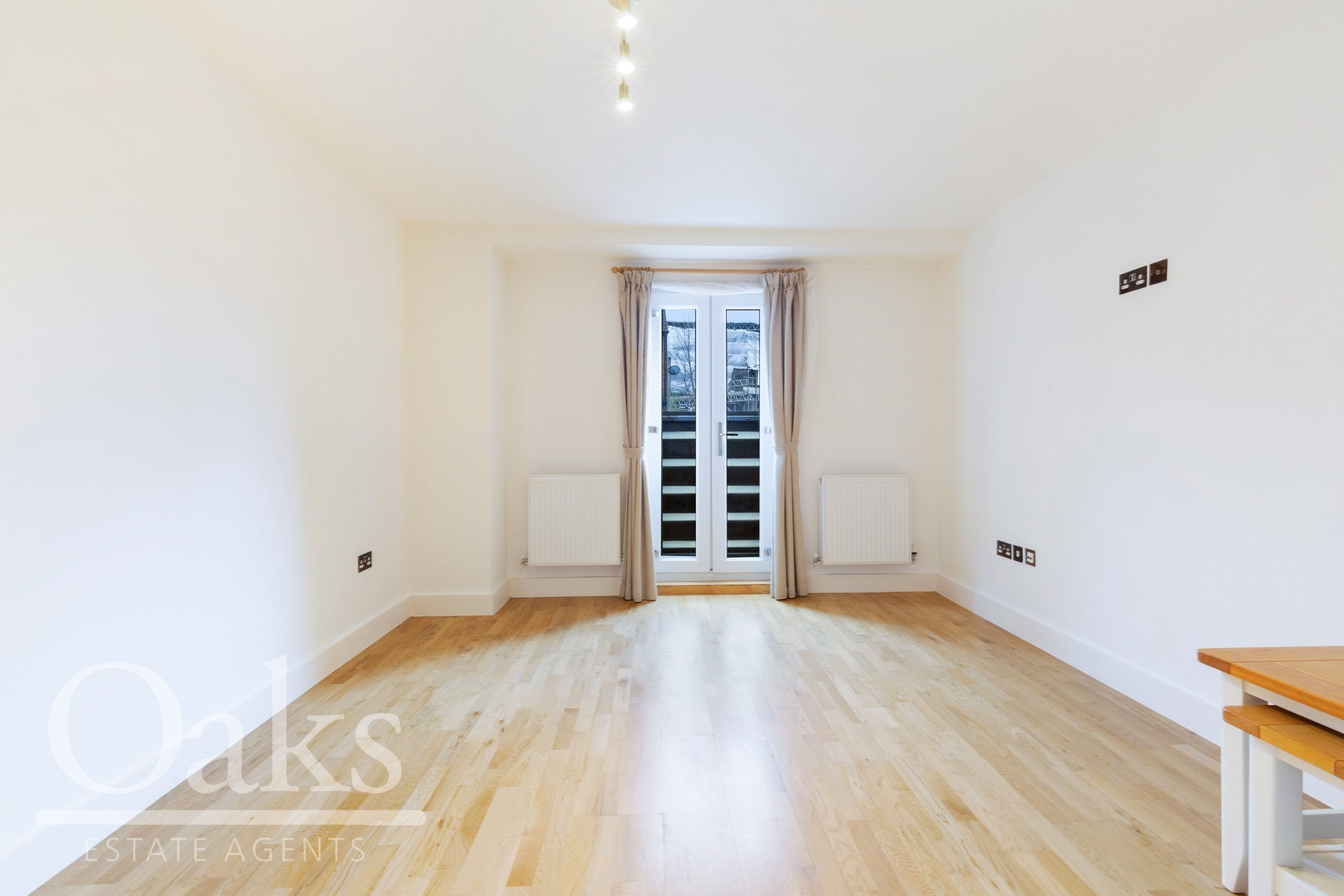 Woodside Green, South Norwood Oaks Estate Agents London