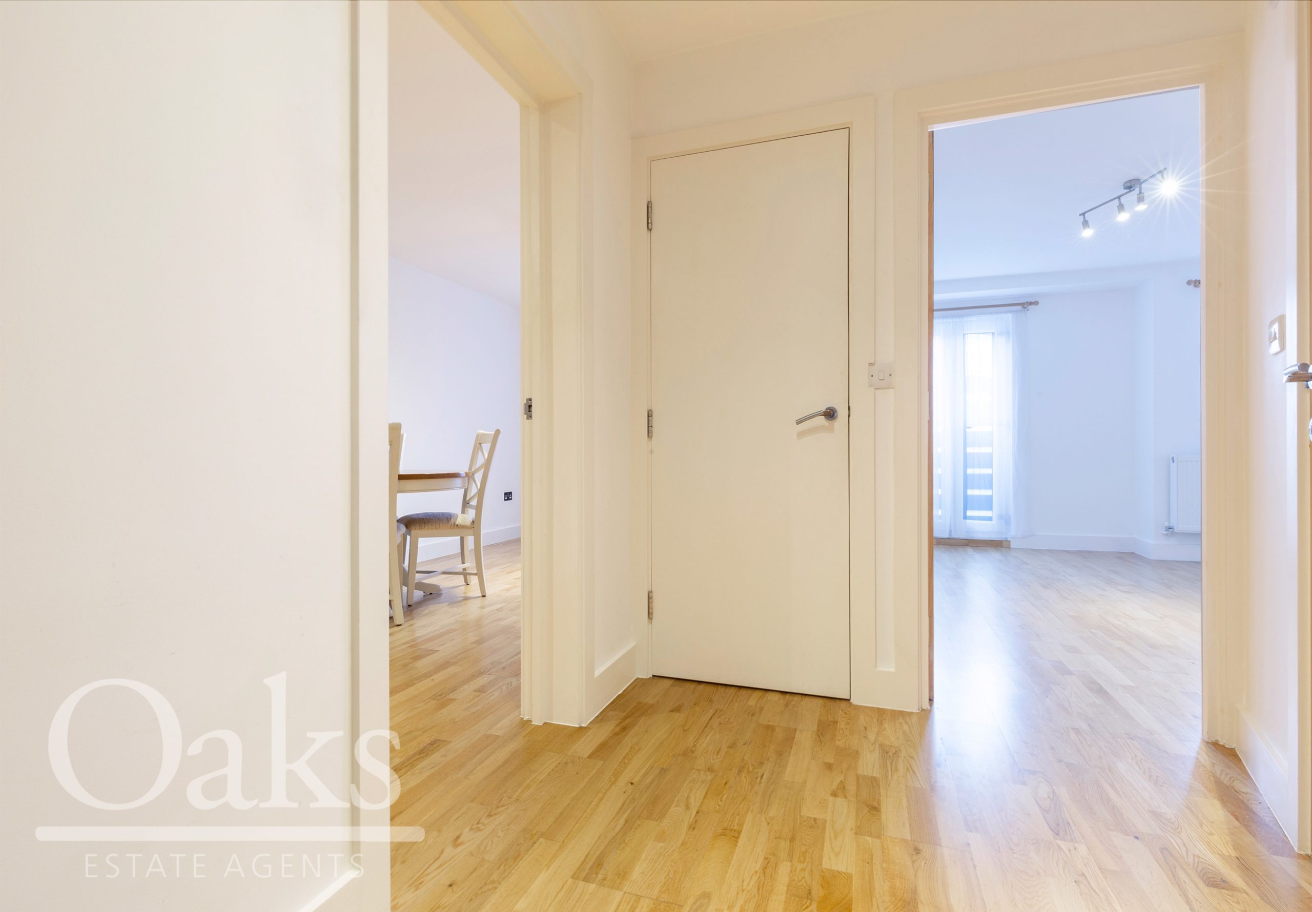 Woodside Green, South Norwood Oaks Estate Agents London