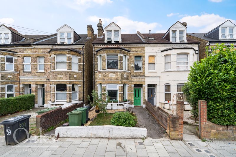 Gleneagle Road, Streatham Oaks Estate Agents London