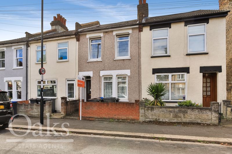 Properties For Sale in Croydon Oaks Estates Agents