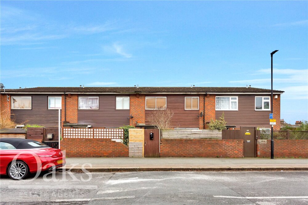 Estreham Road, Streatham Common, London