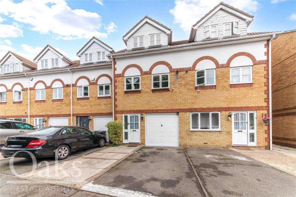 Oakmead Place, Mitcham
