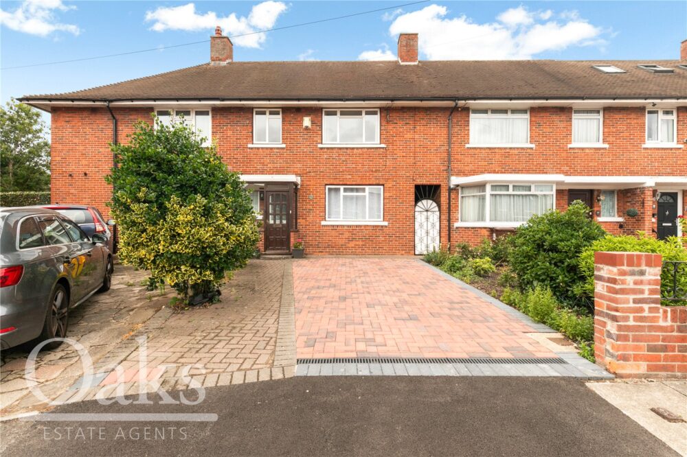 Marlowe Square, Mitcham