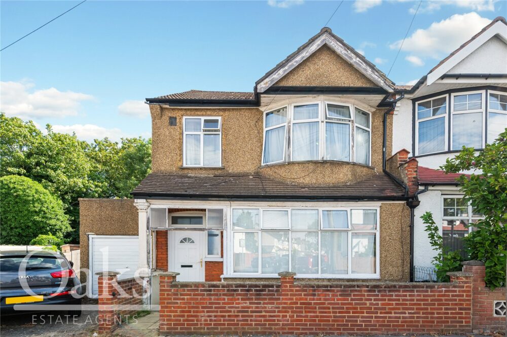 Bishops Park Road, Norbury, London