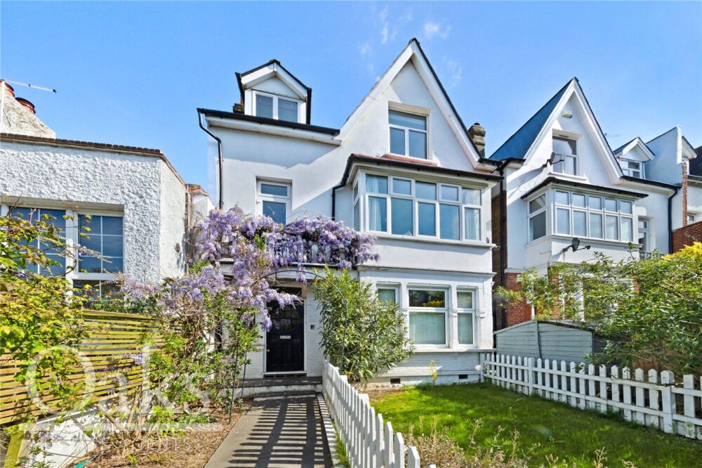 Streatham Common North, Streatham, London